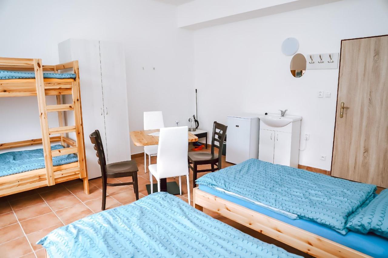 Pnovany Chaty A Apartmany Hracholusky Kemp Kosatka מראה חיצוני תמונה
